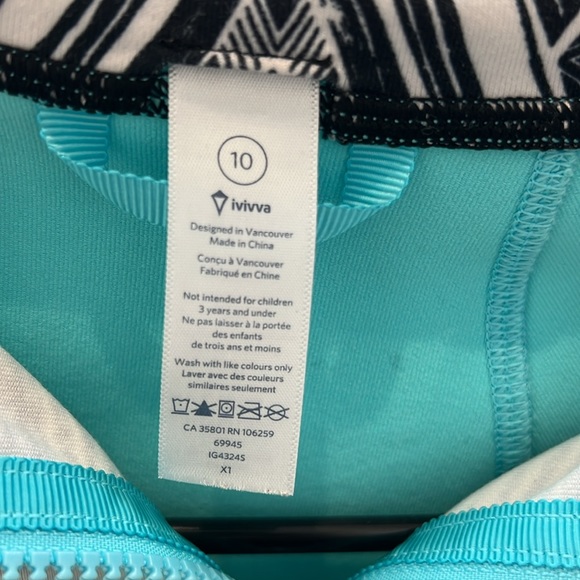 Girls size 10 ivivva zip up athletic jacket. - Picture 2 of 3